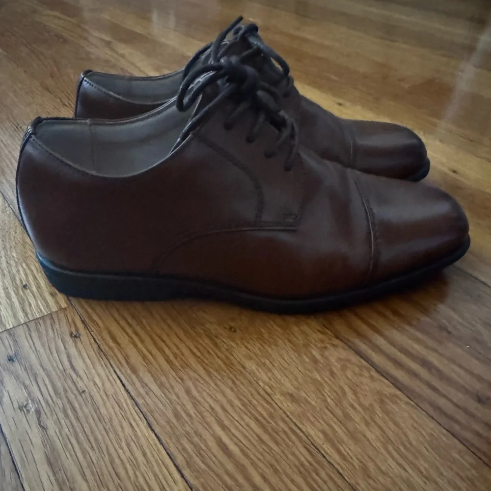 Florsheim boy’s dress